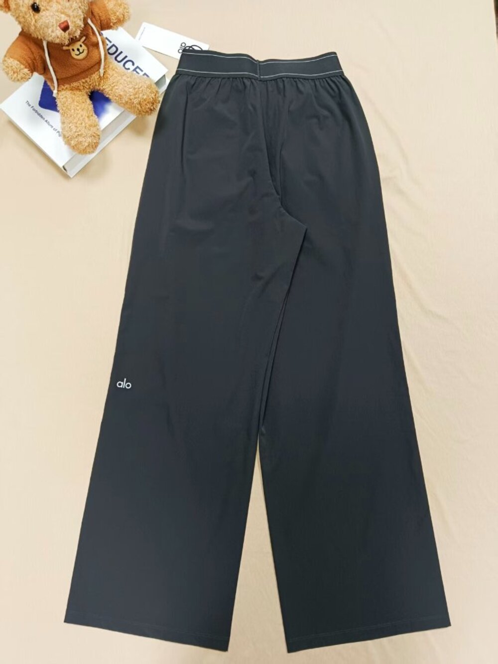 Dark Grey Closet Must-Have🖼ALO Yoga Suit Up WideTrouser-Regular-30" Inseam😍NWT - Picture 6 of 9